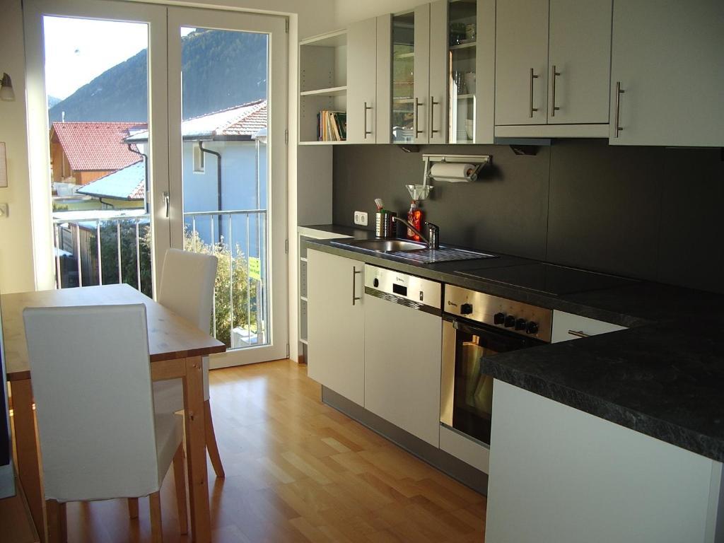 Haus Arosa Daire Pettneu am Arlberg Oda fotoğraf